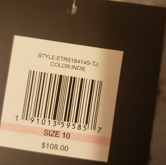 NWTs Ellen Tracy Key Hole High Neck Tankini Set - Picture 7 of 8